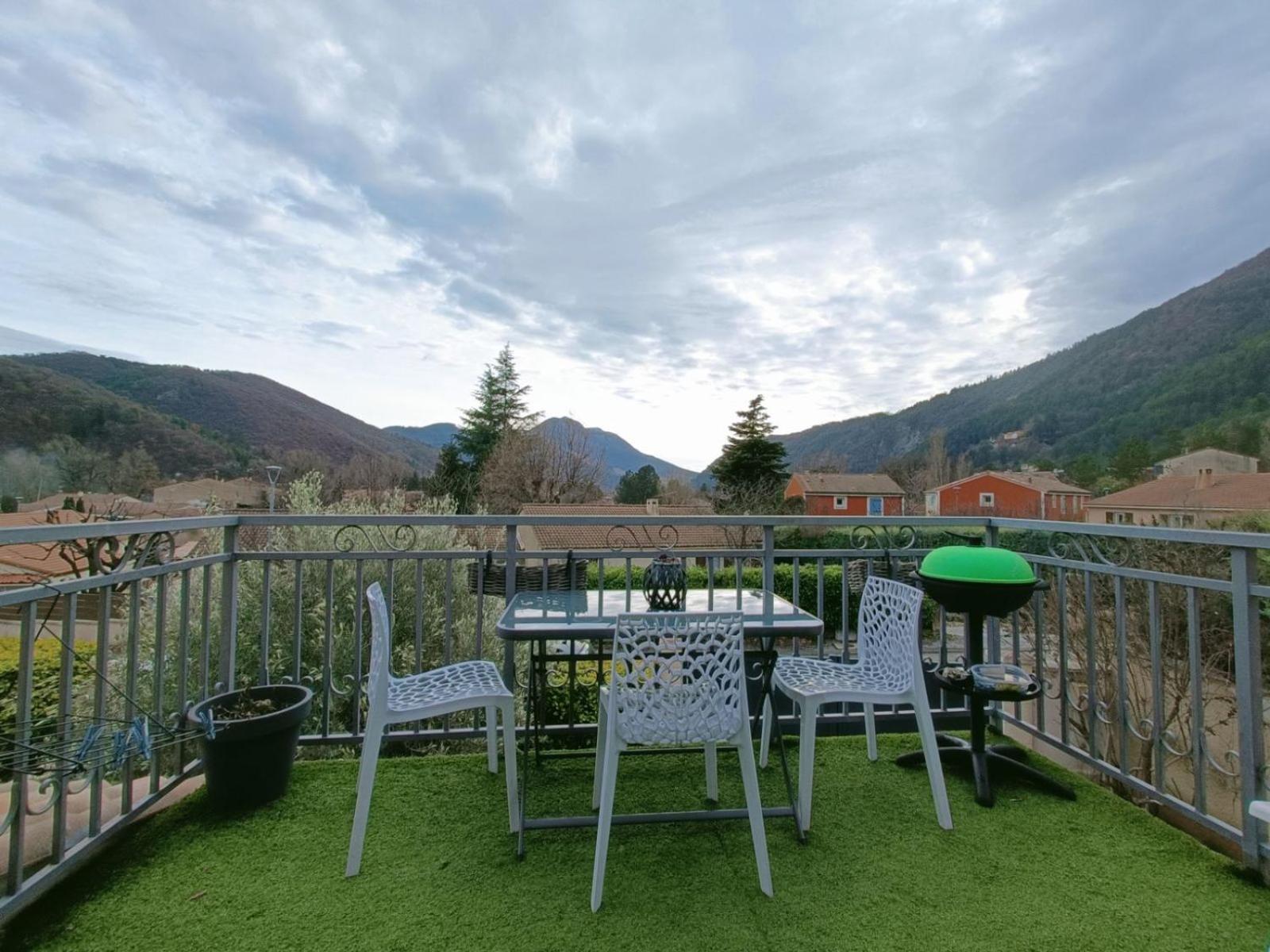 Appartement Design Avec Piscine Digne-les-Bains Exterior foto